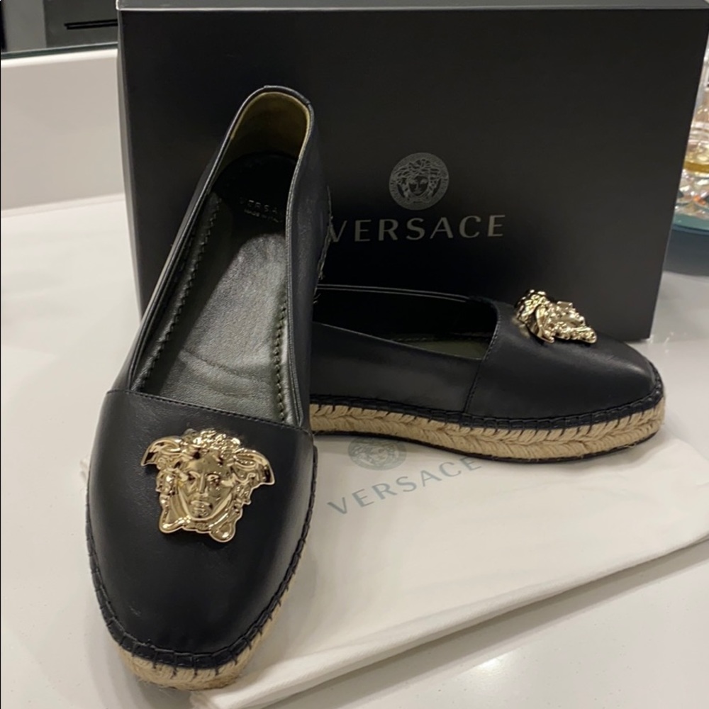 Versace Flats - image 1